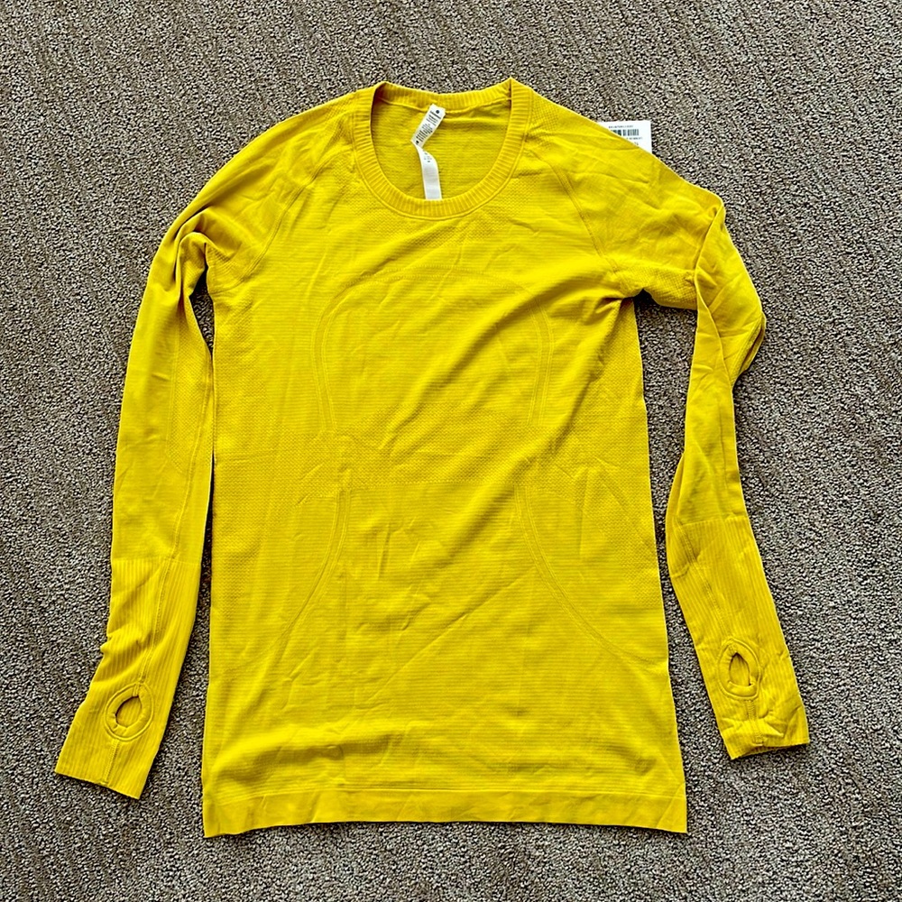 Lululemon Swiftly Tech Long sleeve Crew